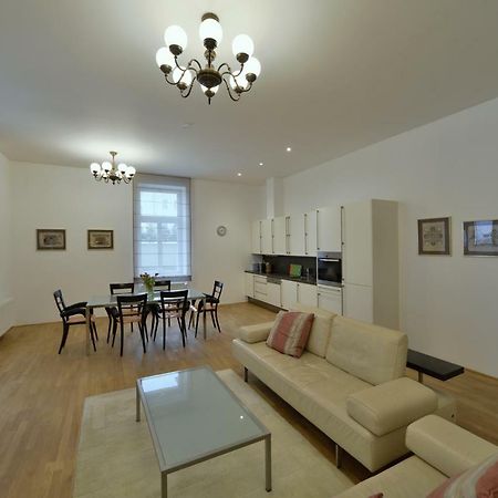 Kolonada Luxury 2 Bedroom Apartment Snezka Mariánské Lázně Esterno foto