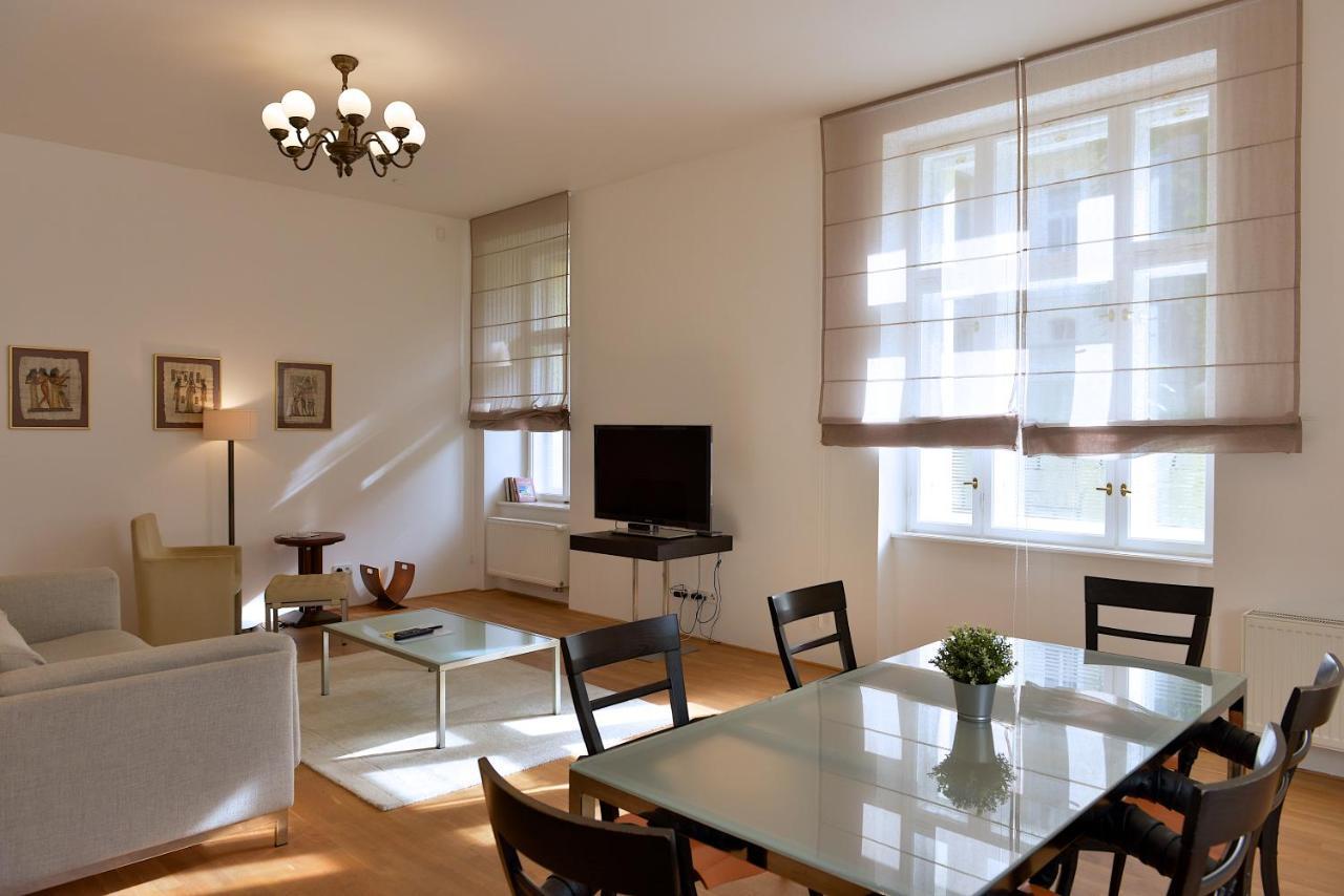Kolonada Luxury 2 Bedroom Apartment Snezka Mariánské Lázně Esterno foto