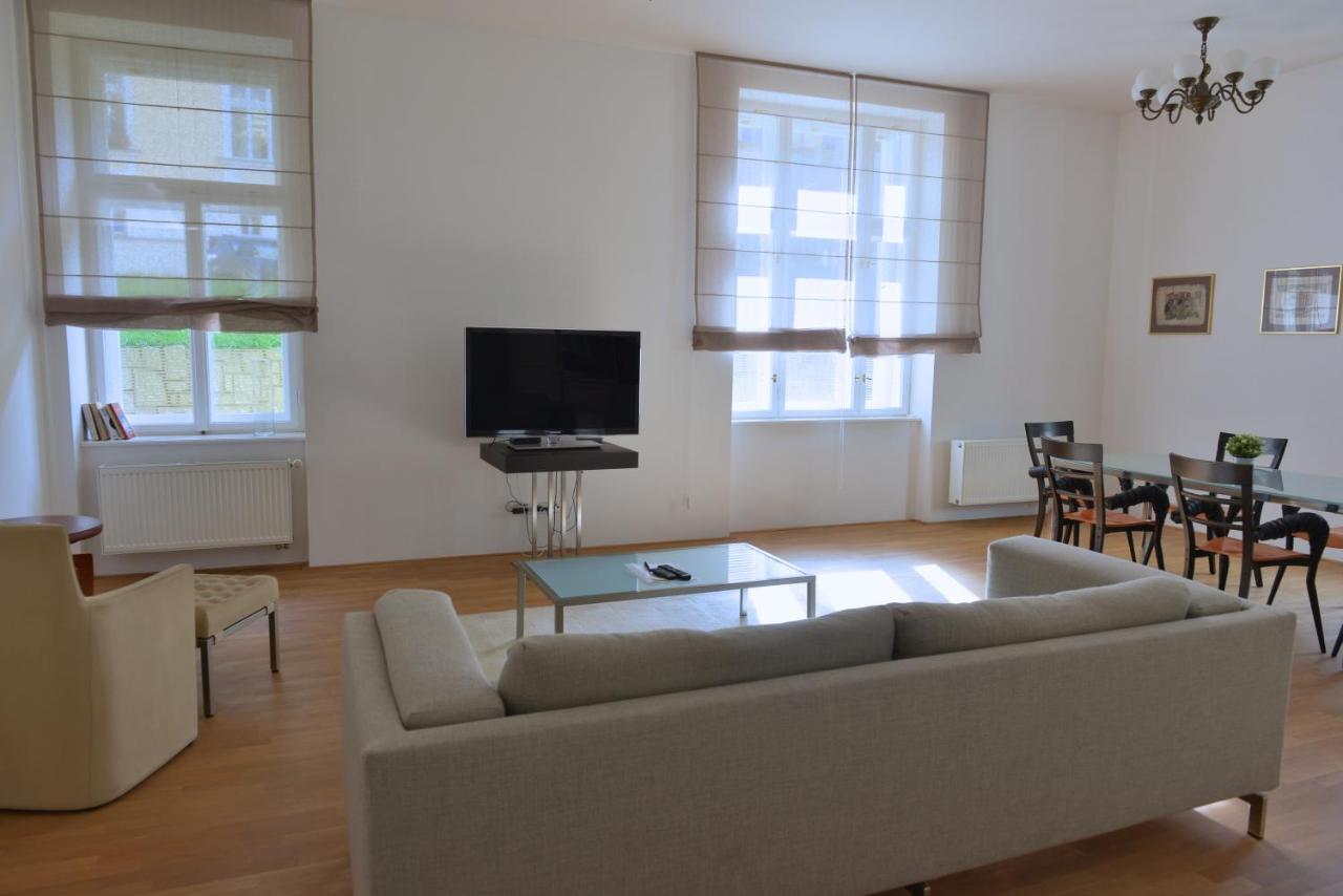Kolonada Luxury 2 Bedroom Apartment Snezka Mariánské Lázně Esterno foto